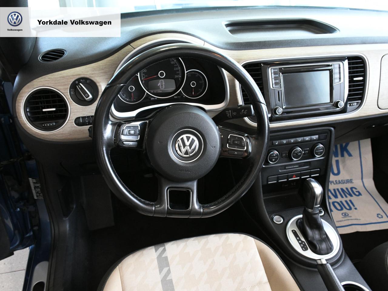 2018 Volkswagen Beetle Convertible Trendline Photo