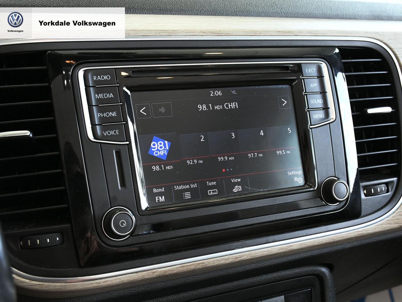 2018 Volkswagen Beetle Convertible Trendline Photo