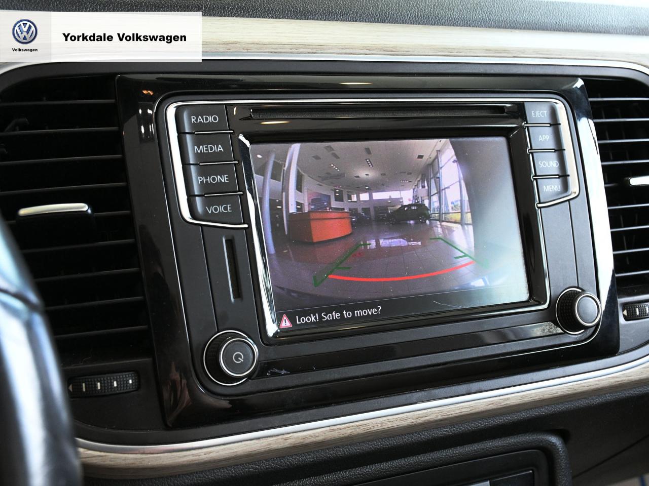 2018 Volkswagen Beetle Convertible Trendline Photo