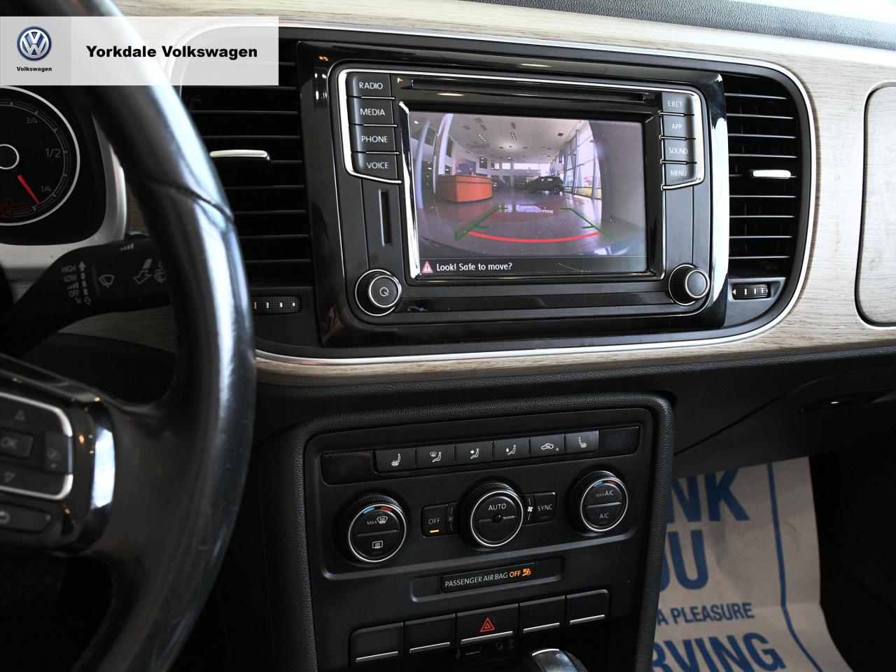 2018 Volkswagen Beetle Convertible Trendline Photo