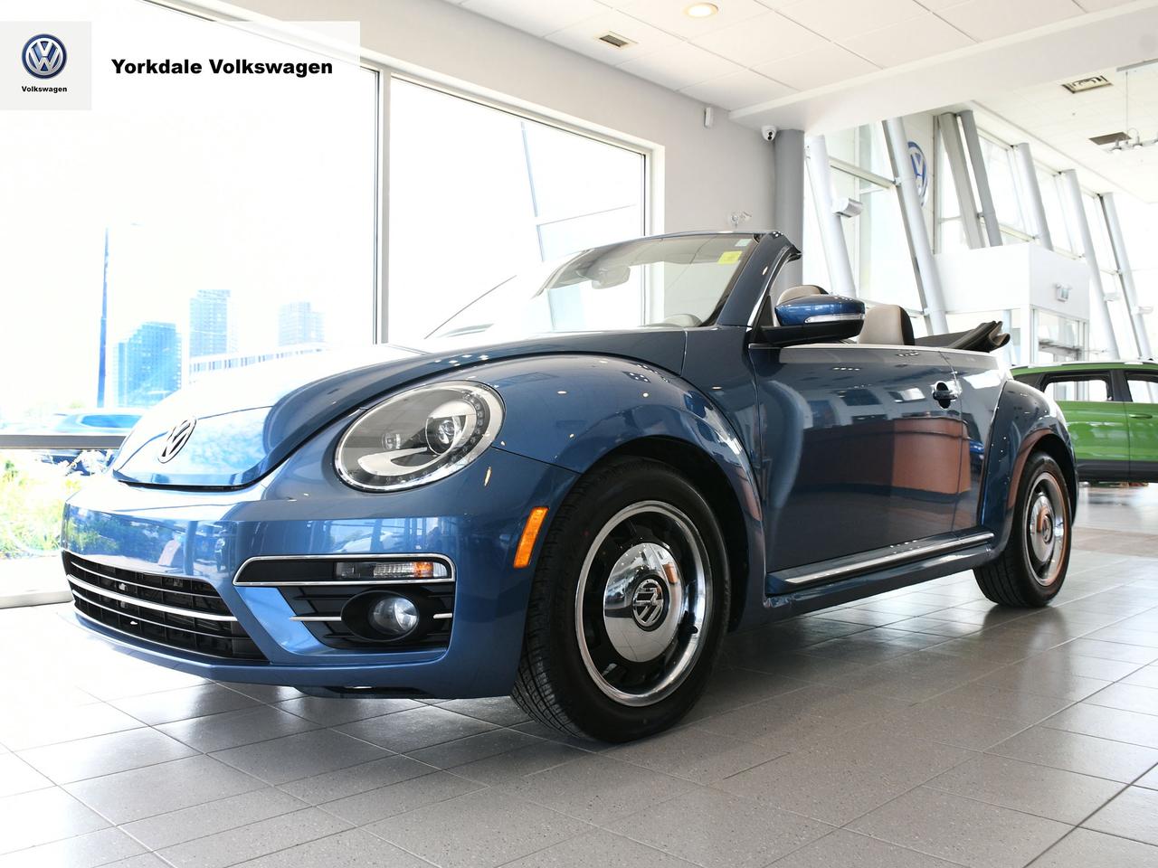 2018 Volkswagen Beetle Convertible Trendline Photo2