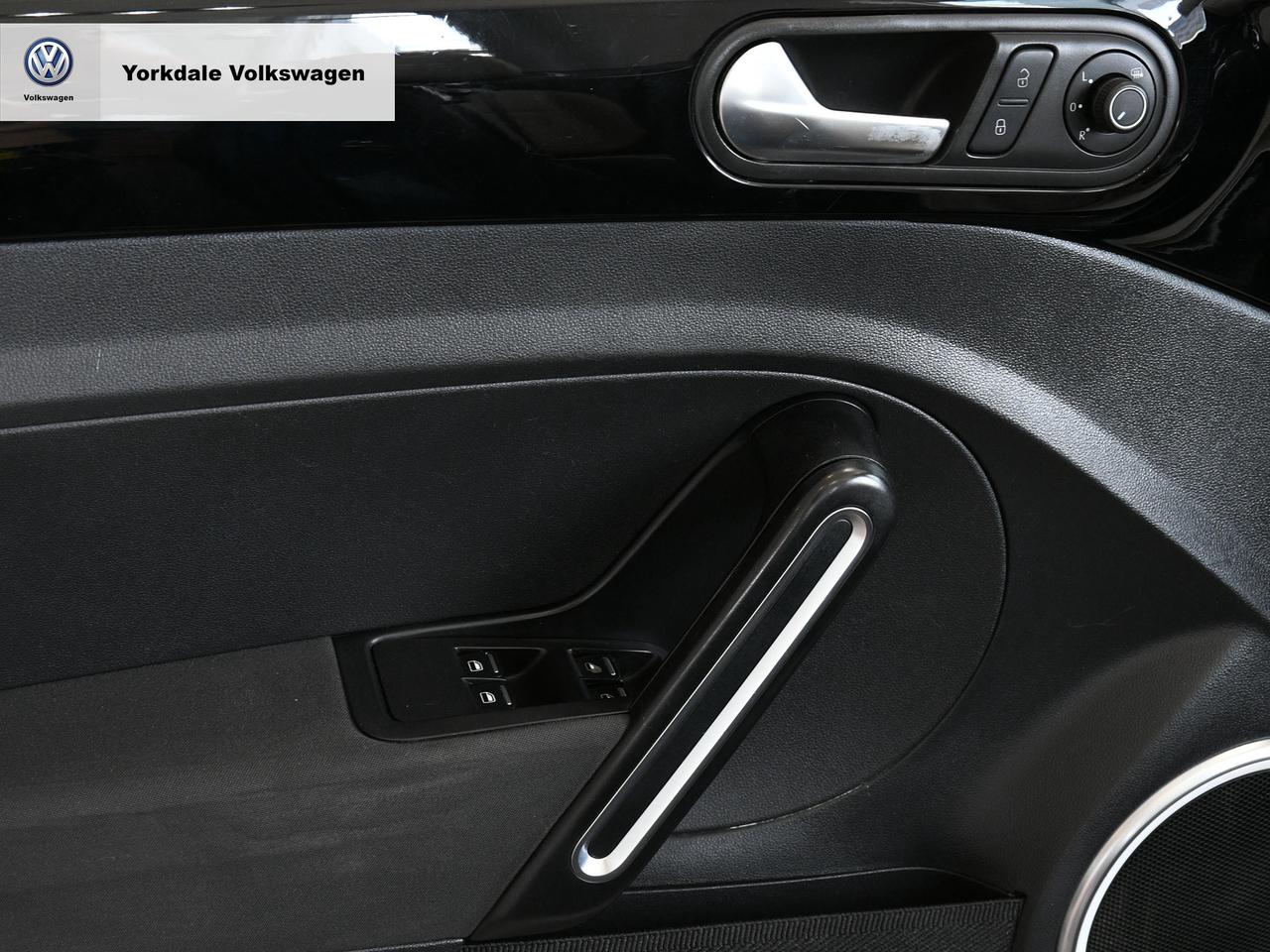 2018 Volkswagen Beetle Convertible Trendline Photo