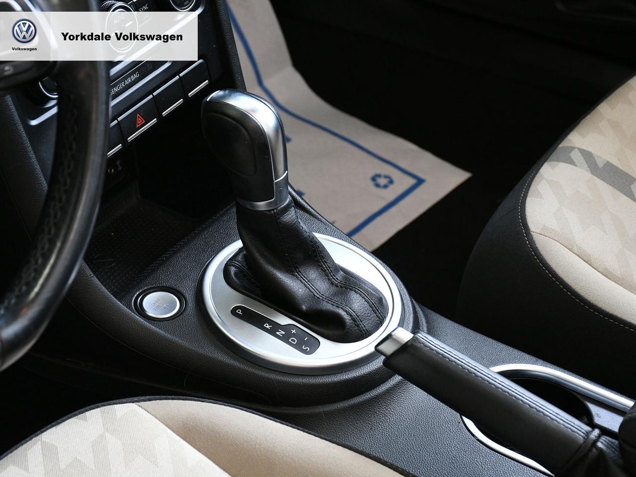 2018 Volkswagen Beetle Convertible Trendline Photo