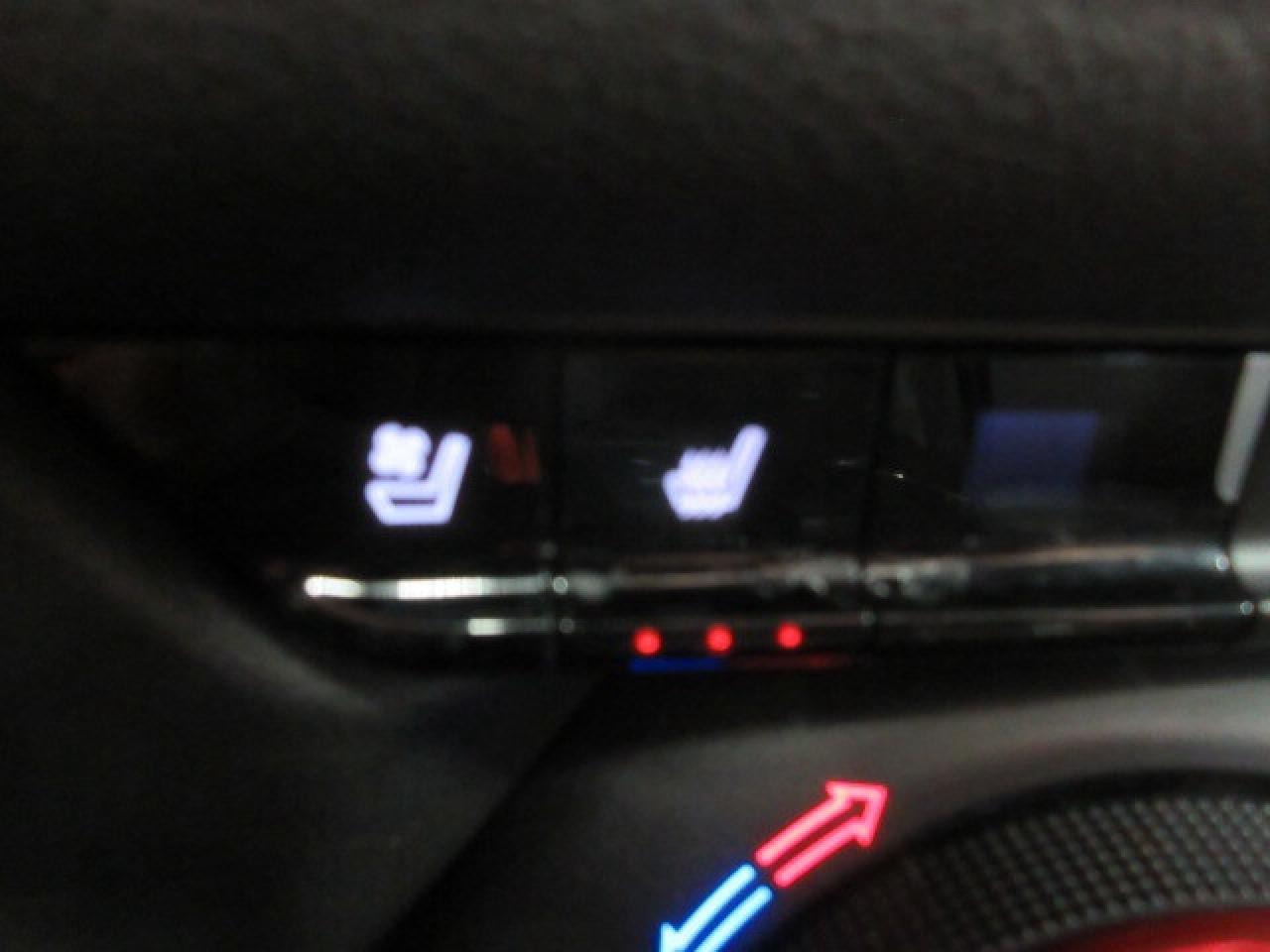 2021 Chevrolet Blazer RS AWD, NAV, ROOF, LEATHER, APPLE/ANDROID, 58K! Photo