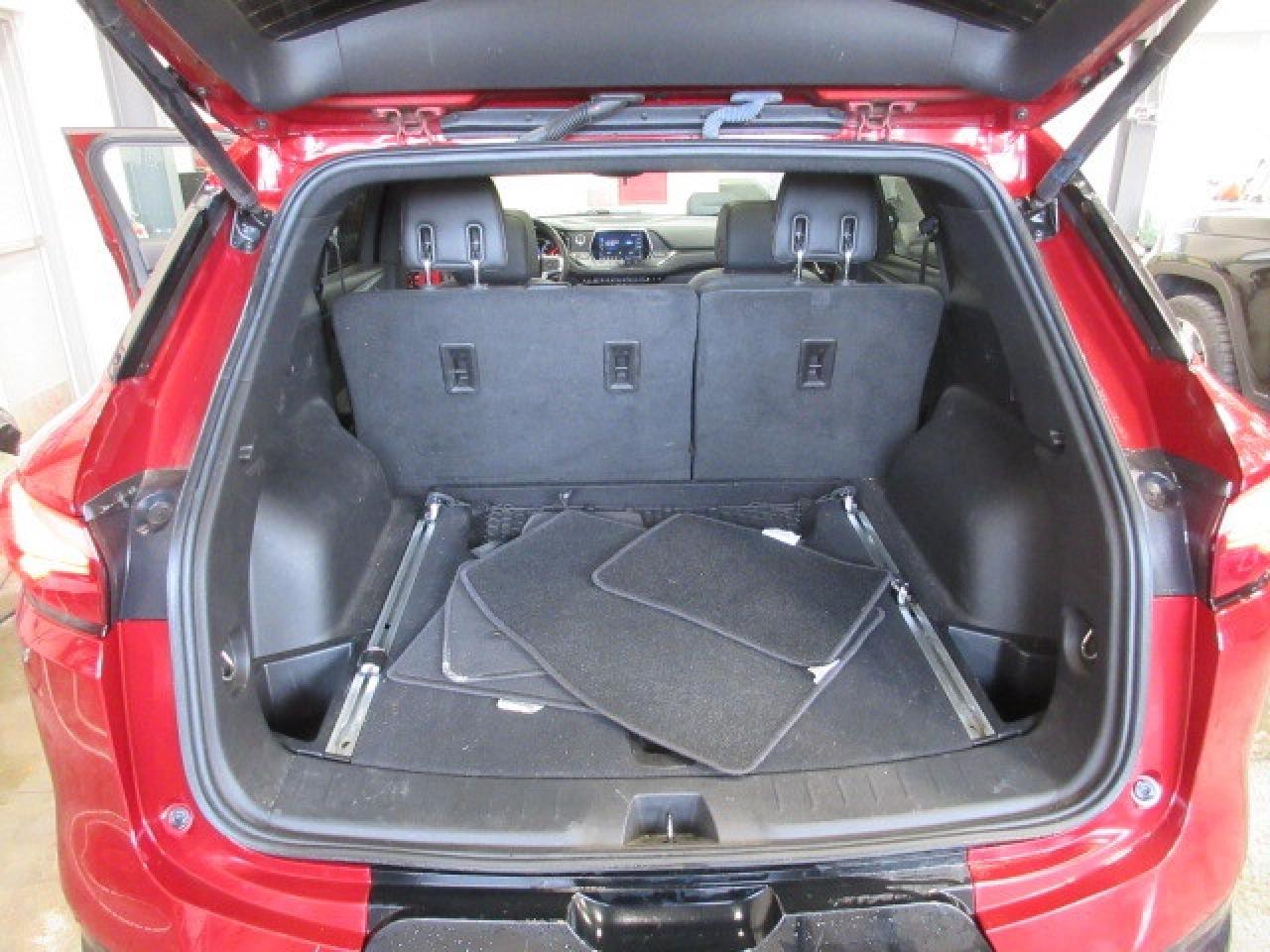 2021 Chevrolet Blazer RS AWD, NAV, ROOF, LEATHER, APPLE/ANDROID, 58K! Photo