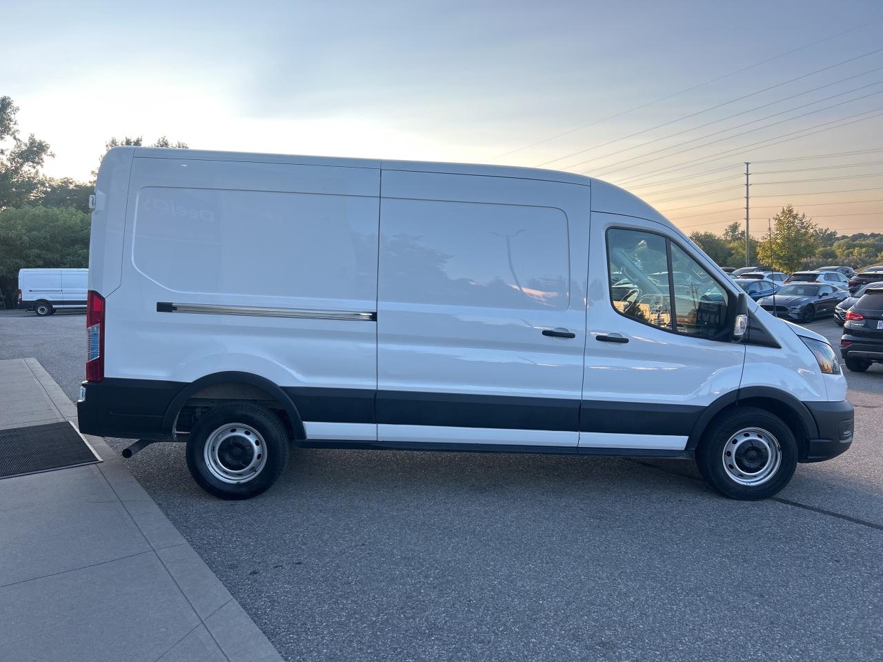 2023 Ford Transit Cargo Van T-250 148 Med Rf 9070 GVWR   Clean Carfax Photo
