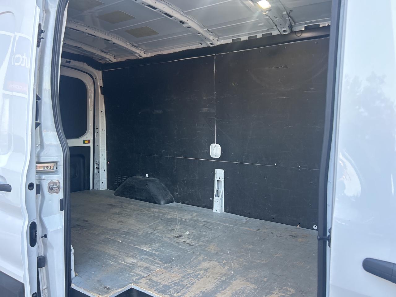 2023 Ford Transit Cargo Van T-250 148 Med Rf 9070 GVWR   Clean Carfax Photo