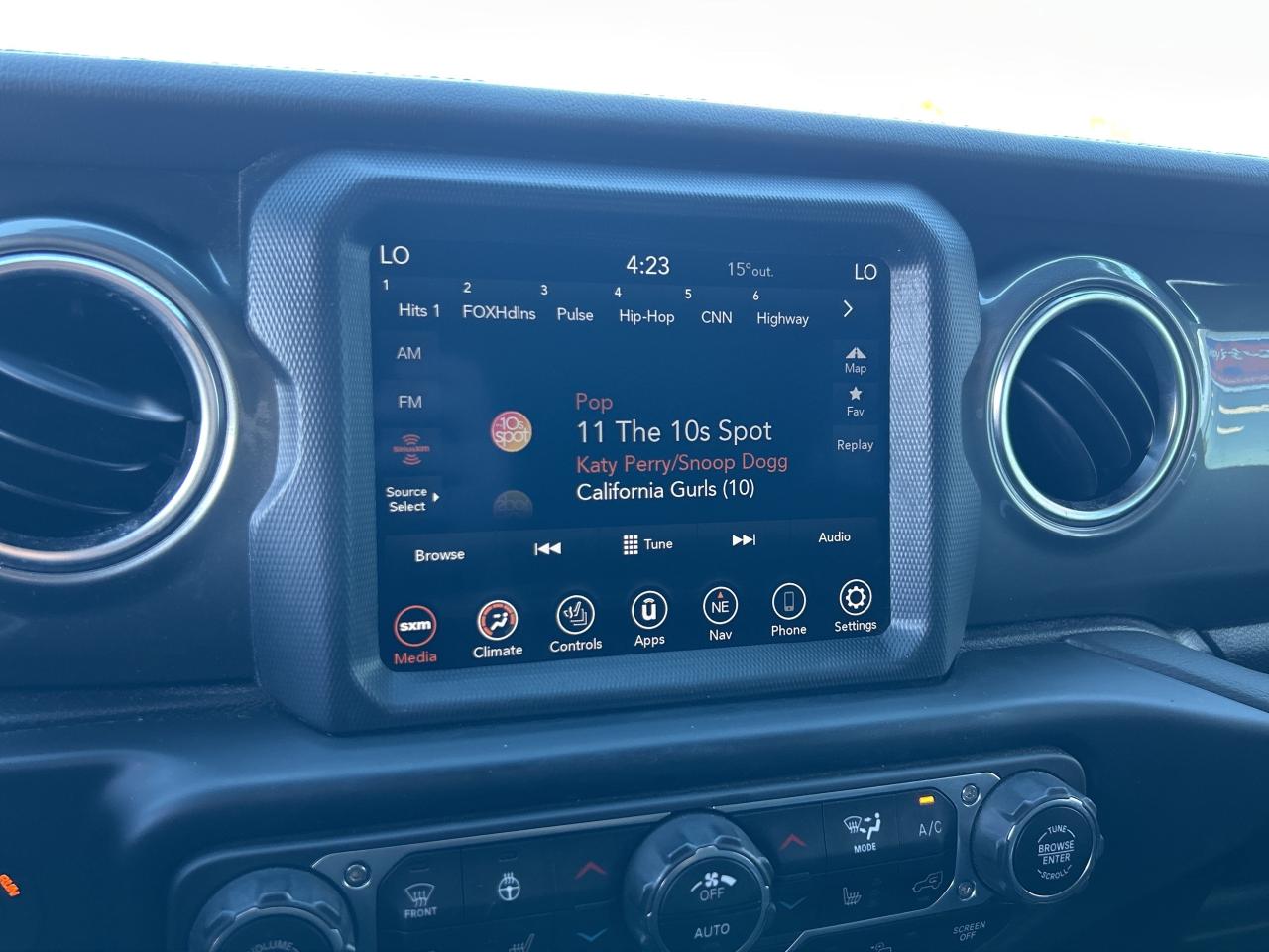 2021 Jeep Wrangler 3.6L Unlimited Sahara   NAV   Clean Carfax Photo