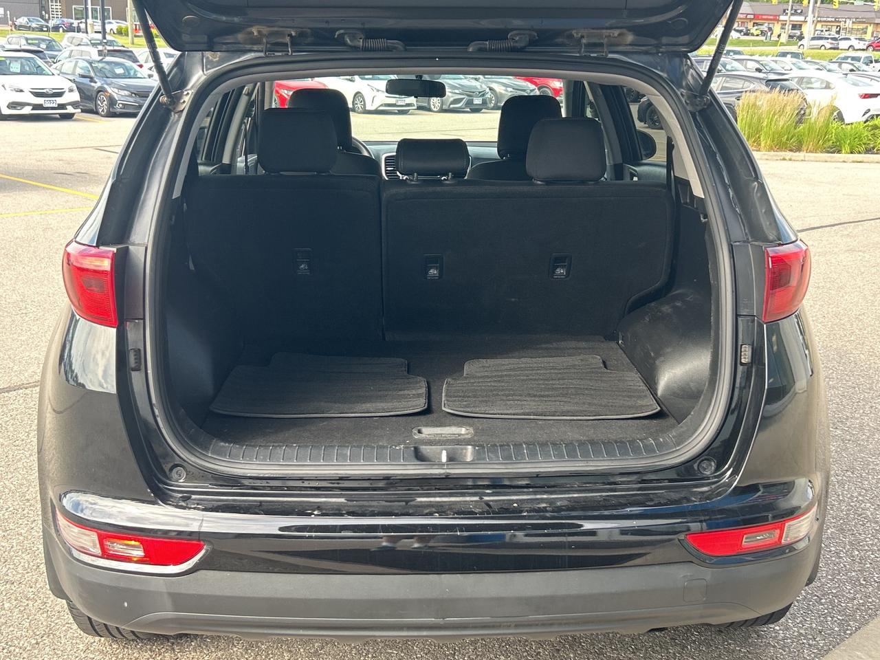 2017 Kia Sportage LX  Clean Carfax Photo4