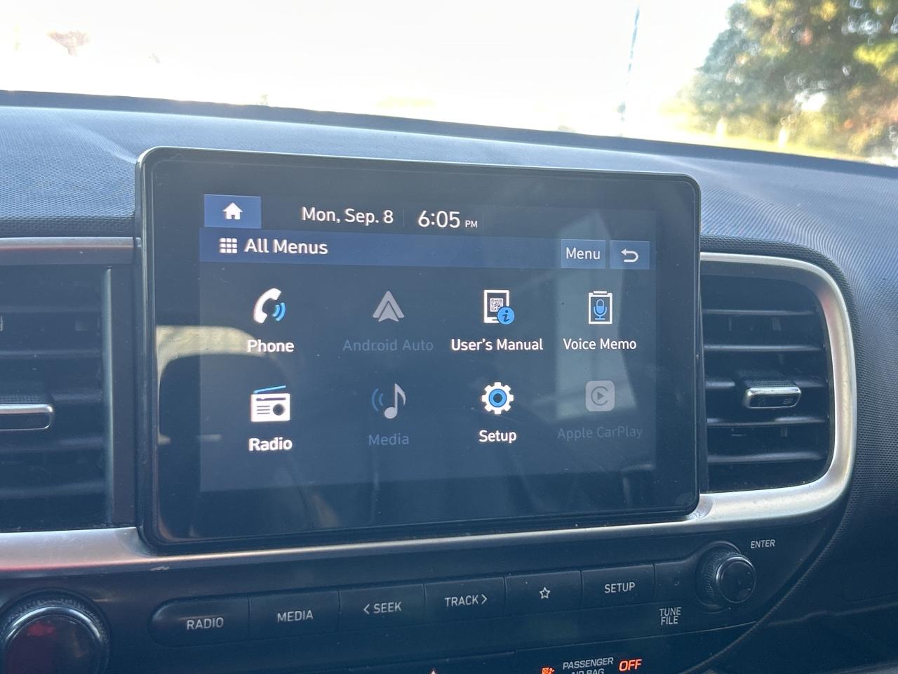 2020 Hyundai Venue Preferred IVT Photo