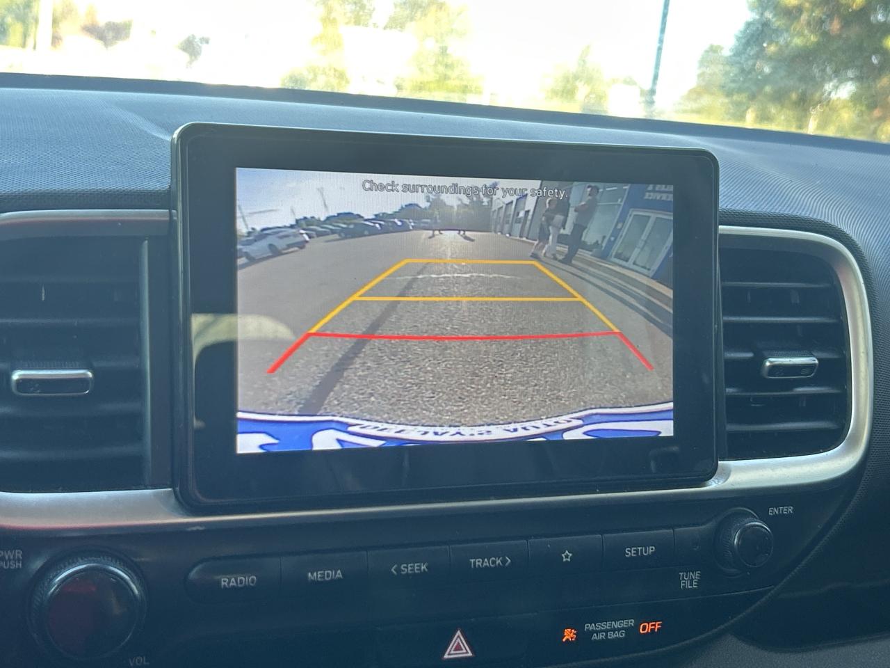 2020 Hyundai Venue Preferred IVT Photo