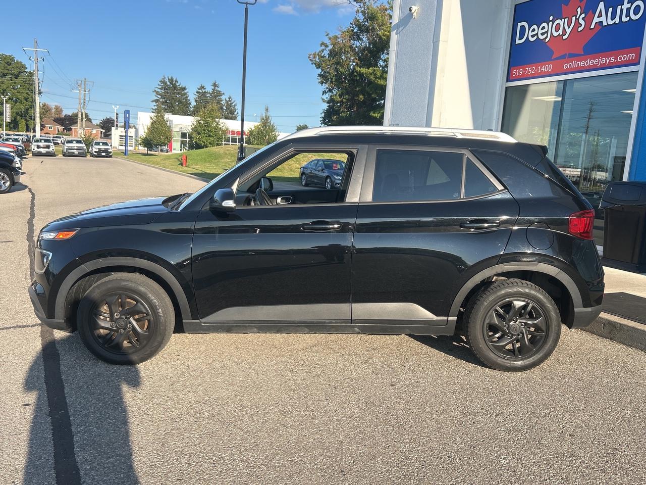 2020 Hyundai Venue Preferred IVT Photo