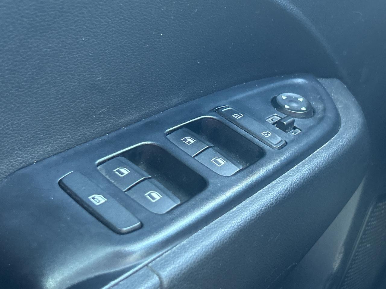 2020 Hyundai Venue Preferred IVT Photo