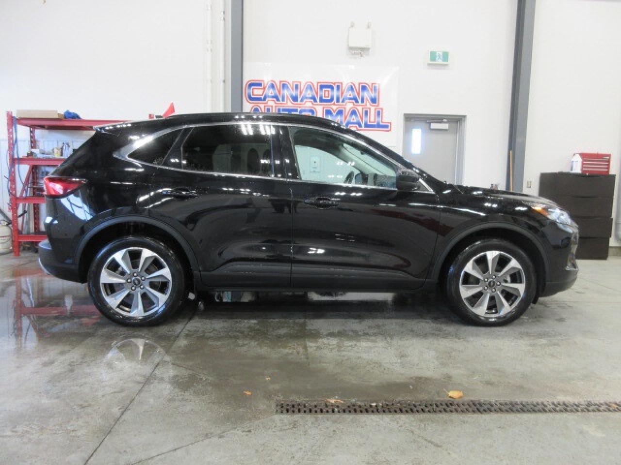 2024 Ford Escape PLATINUM AWD, NAV, ROOF, LEATHER, LOADED, 51K! Photo