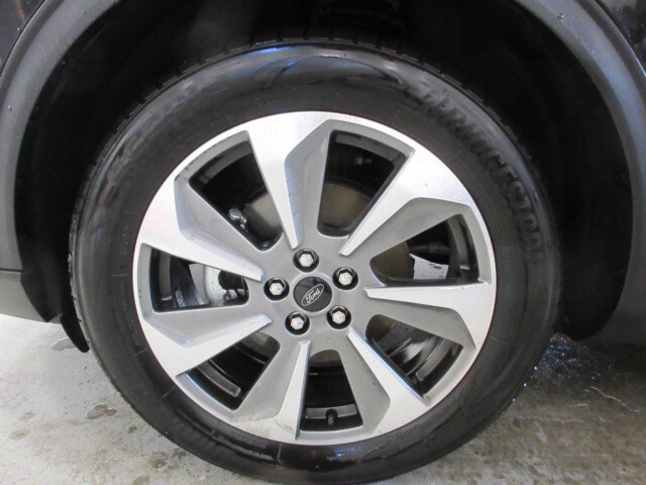 2024 Ford Escape PLATINUM AWD, NAV, ROOF, LEATHER, LOADED, 51K! Photo