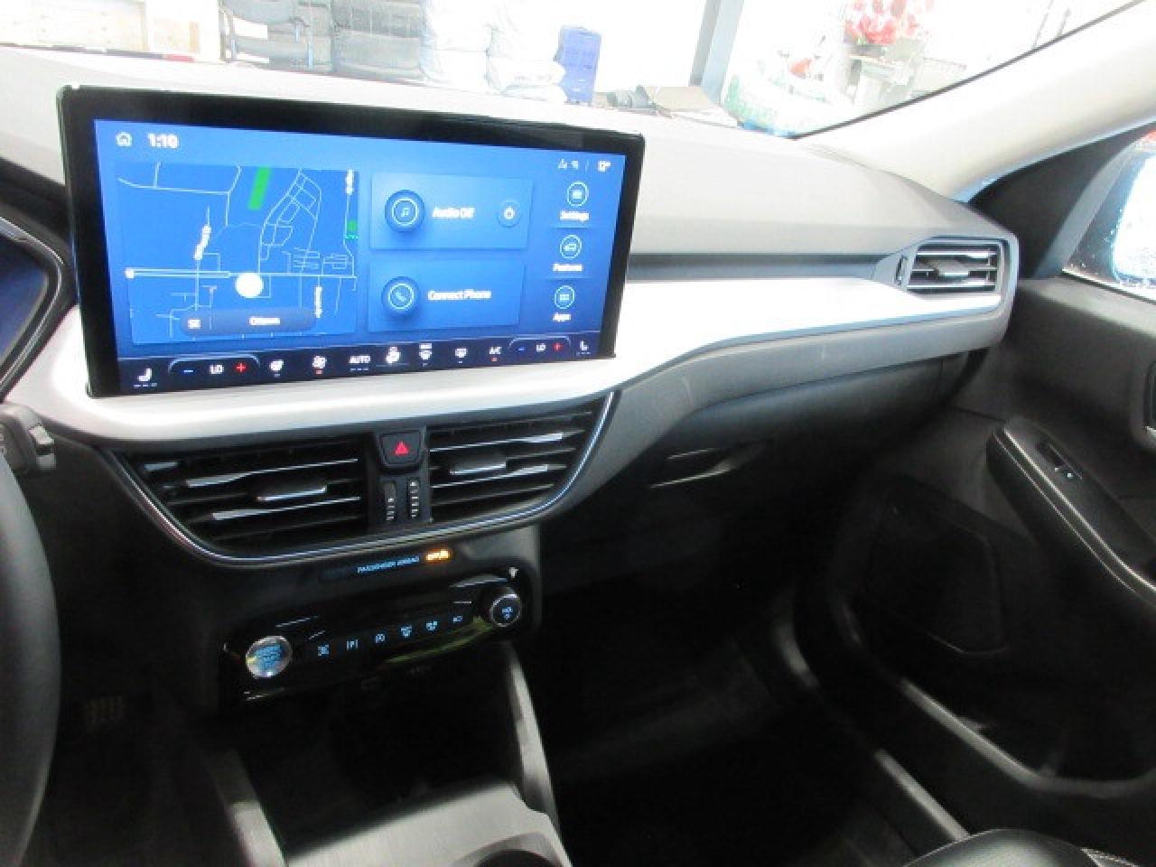 2024 Ford Escape PLATINUM AWD, NAV, ROOF, LEATHER, LOADED, 51K! Photo