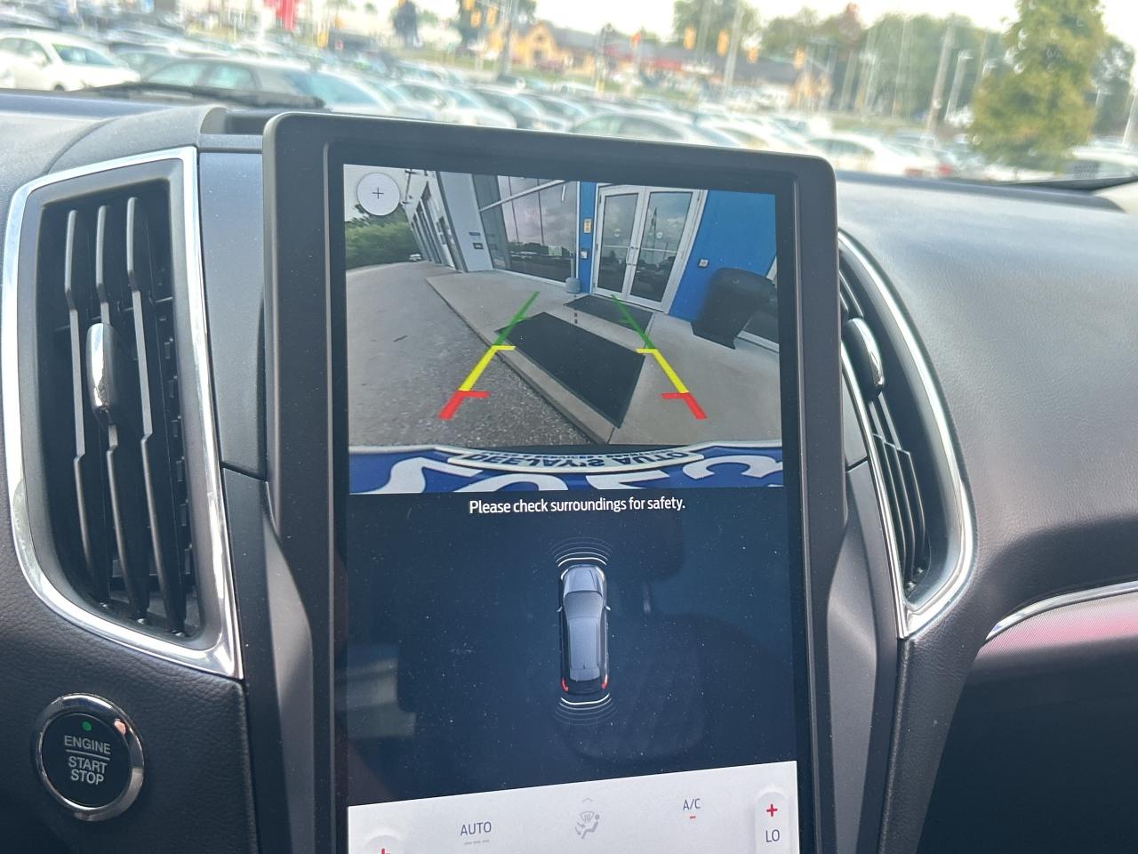 2023 Ford Edge Titanium   Panoramic Roof   Leather   Clean Carfax Photo