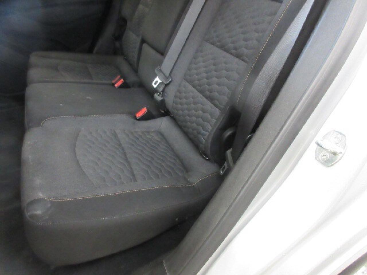 2021 Chevrolet Equinox LT AWD, ALLOYS, APPLE/ANDROID, HTD. SEATS, 62K! Photo