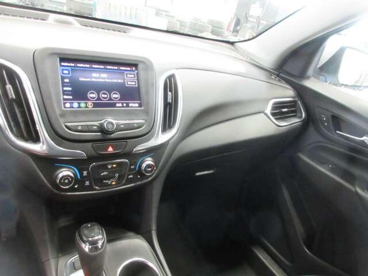 2021 Chevrolet Equinox LT AWD, ALLOYS, APPLE/ANDROID, HTD. SEATS, 62K! Photo