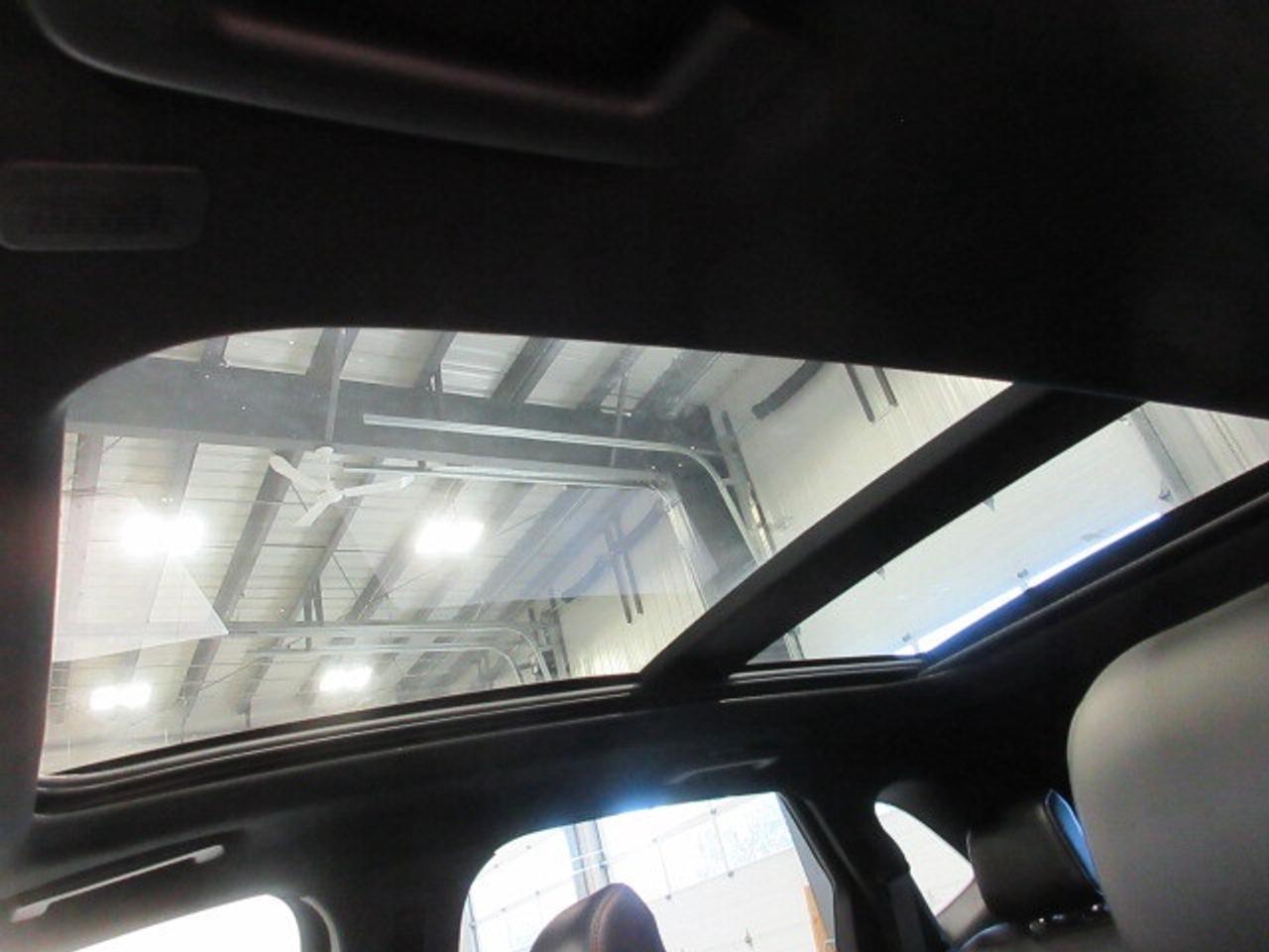 2021 Ford Edge ST LINE AWD, NAV, ROOF, LEATHER, JUST 49K! Photo