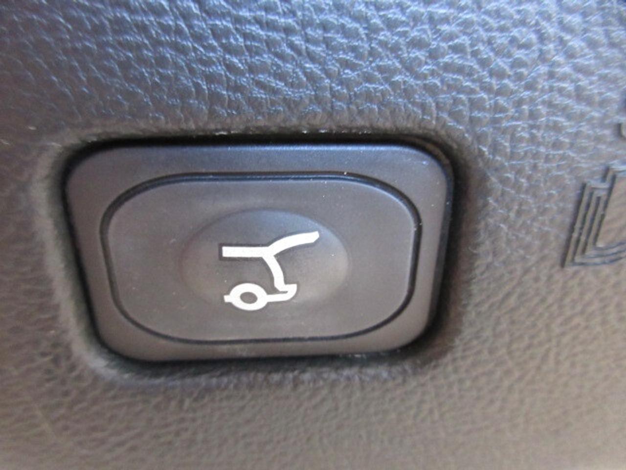 2021 Ford Edge ST LINE AWD, NAV, ROOF, LEATHER, JUST 49K! Photo