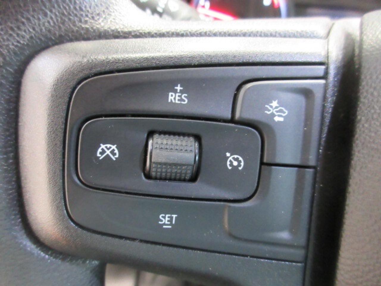 2024 Chevrolet Silverado 1500 2WD 5.3L LONGBOX REG CAB, A/C, APPLE/ANDROID, 12K! Photo