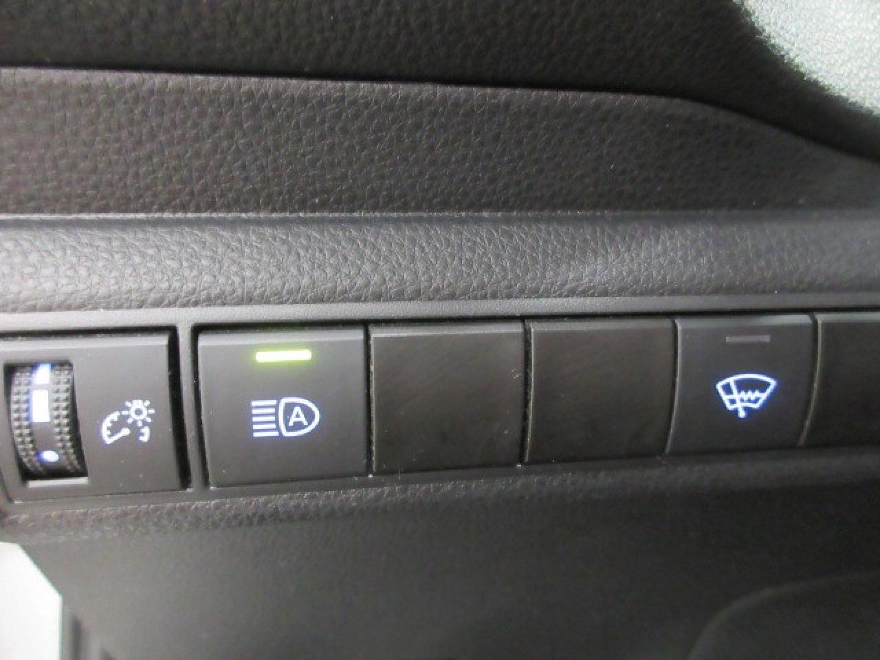 2022 Toyota Corolla LE, HTD. SEATS, AUTO, A/C, BT, CAMERA, JUST 16K! Photo