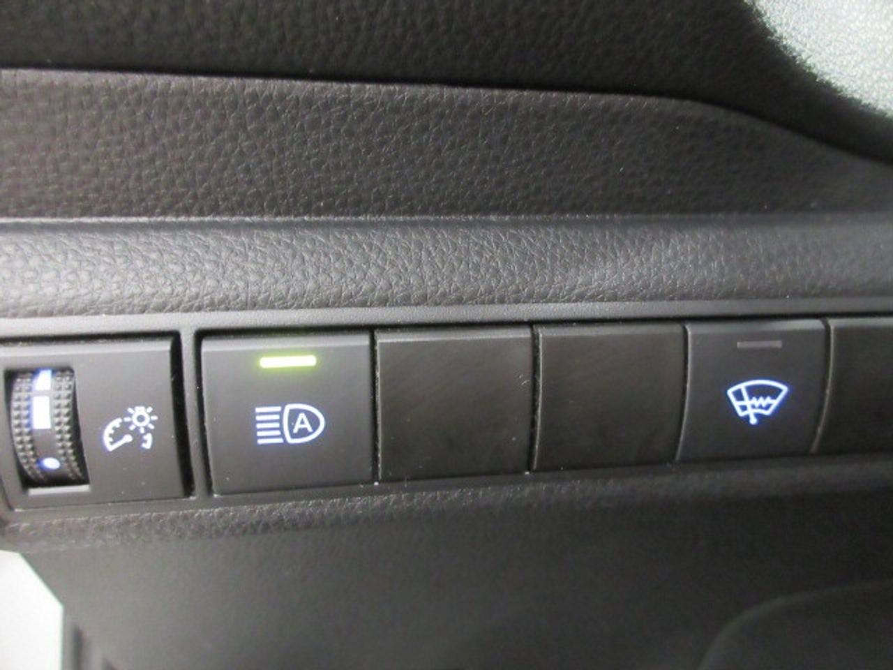 2022 Toyota Corolla LE, HTD. SEATS, AUTO, A/C, BT, CAMERA, JUST 16K! Photo