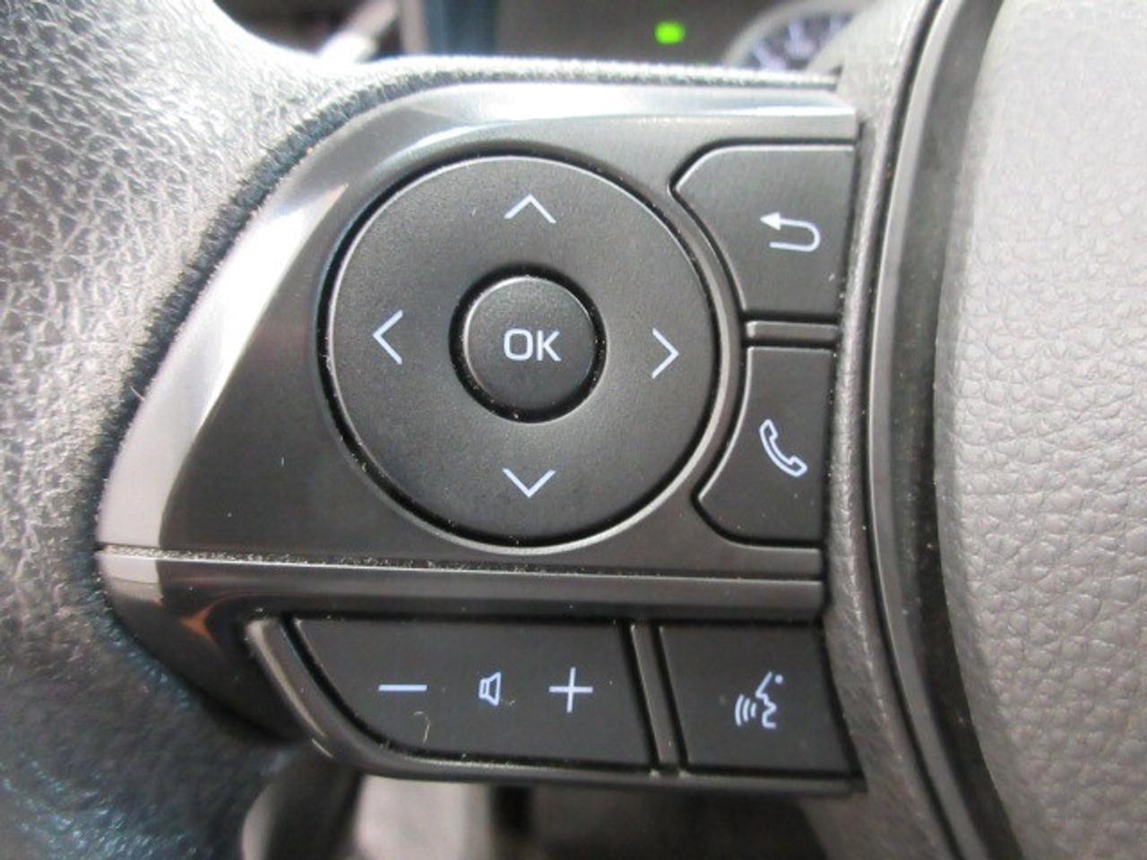 2022 Toyota Corolla LE, HTD. SEATS, AUTO, A/C, BT, CAMERA, JUST 16K! Photo