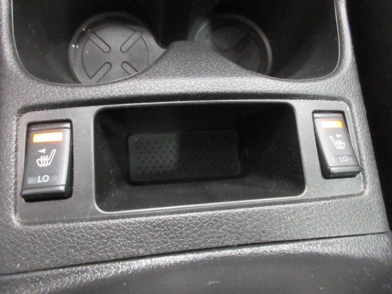 2023 Nissan Qashqai SV AWD, ROOF, APPLE/ANDROID, CAMERA, 44K! Photo