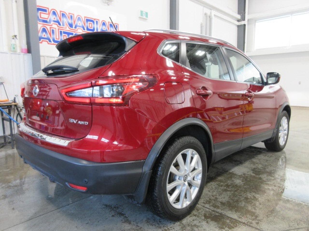 2022 Nissan Qashqai SV AWD, ROOF, APPLE/ANDROID, HTD. SEATS, 36K! Photo
