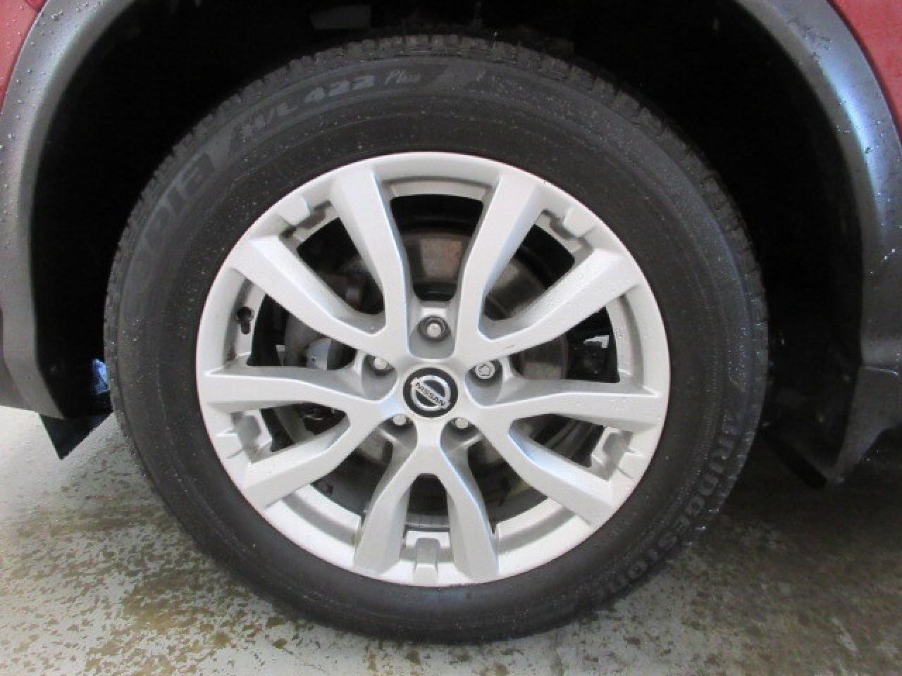 2022 Nissan Qashqai SV AWD, ROOF, APPLE/ANDROID, HTD. SEATS, 36K! Photo