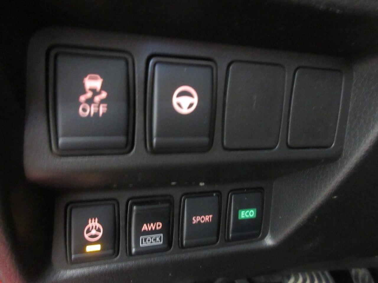 2022 Nissan Qashqai SV AWD, ROOF, APPLE/ANDROID, HTD. SEATS, 36K! Photo