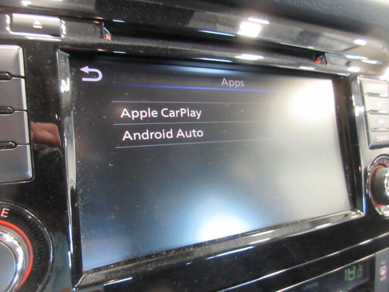 2022 Nissan Qashqai SV AWD, ROOF, APPLE/ANDROID, HTD. SEATS, 36K! Photo