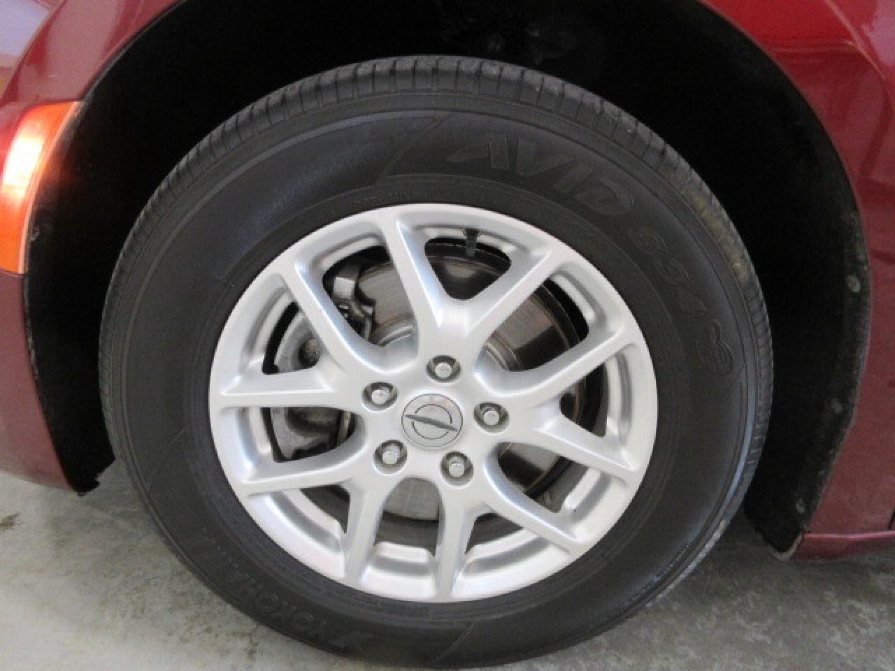 2022 Chrysler Pacifica TOURING L, HTD. LEATHER, APPLE/ANDROID, 122K! Photo