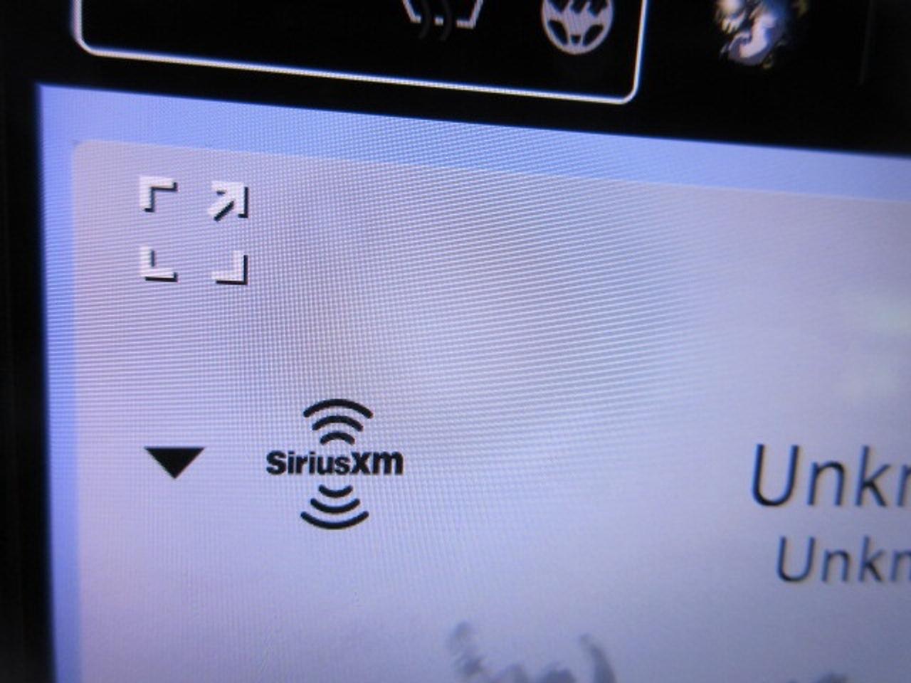 2022 Chrysler Pacifica TOURING L, HTD. LEATHER, APPLE/ANDROID, 122K! Photo