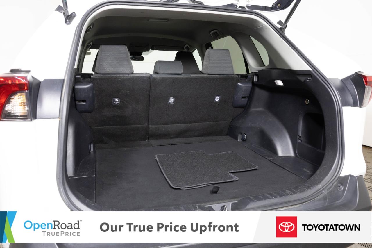 2022 Toyota RAV4 LE! CERTIFIED PRE OWNED! ACCIDENT FREE! ELIGIBLE F Photo