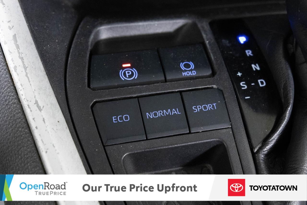 2022 Toyota RAV4 LE! CERTIFIED PRE OWNED! ACCIDENT FREE! ELIGIBLE F Photo