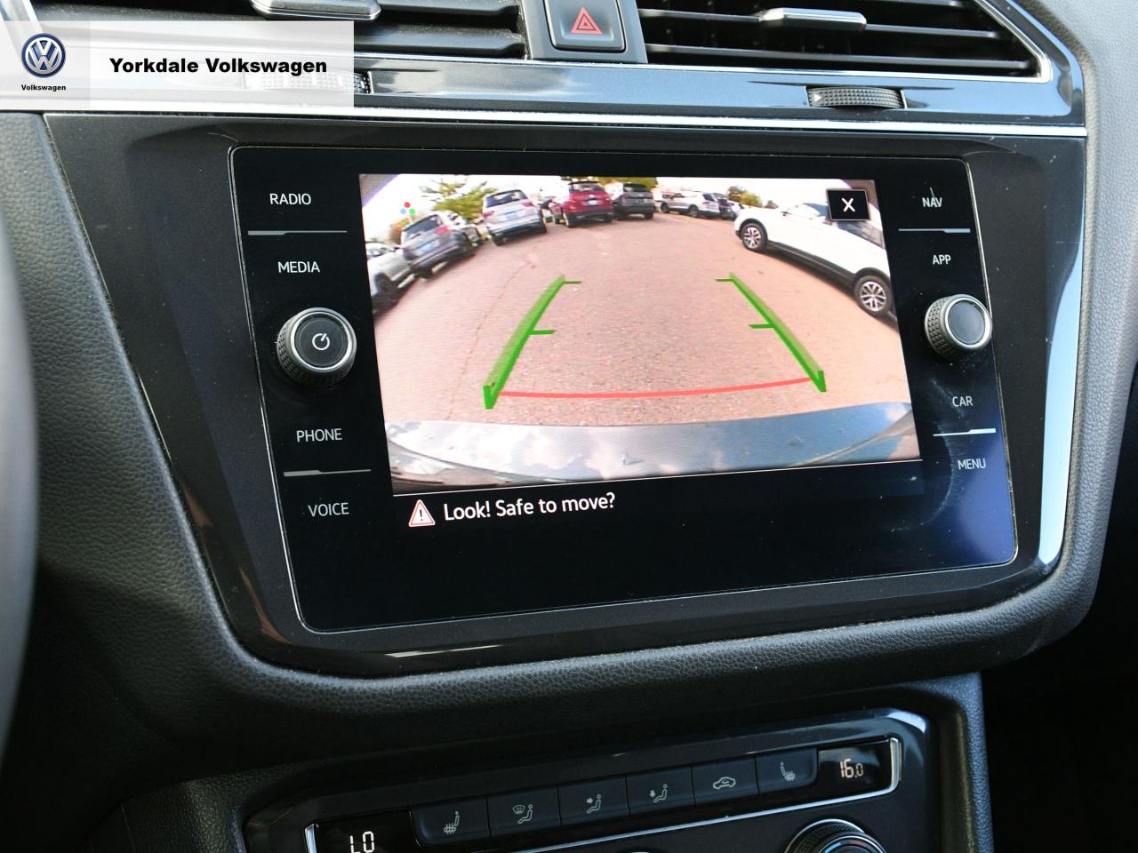 2021 Volkswagen Tiguan 4Motion Photo