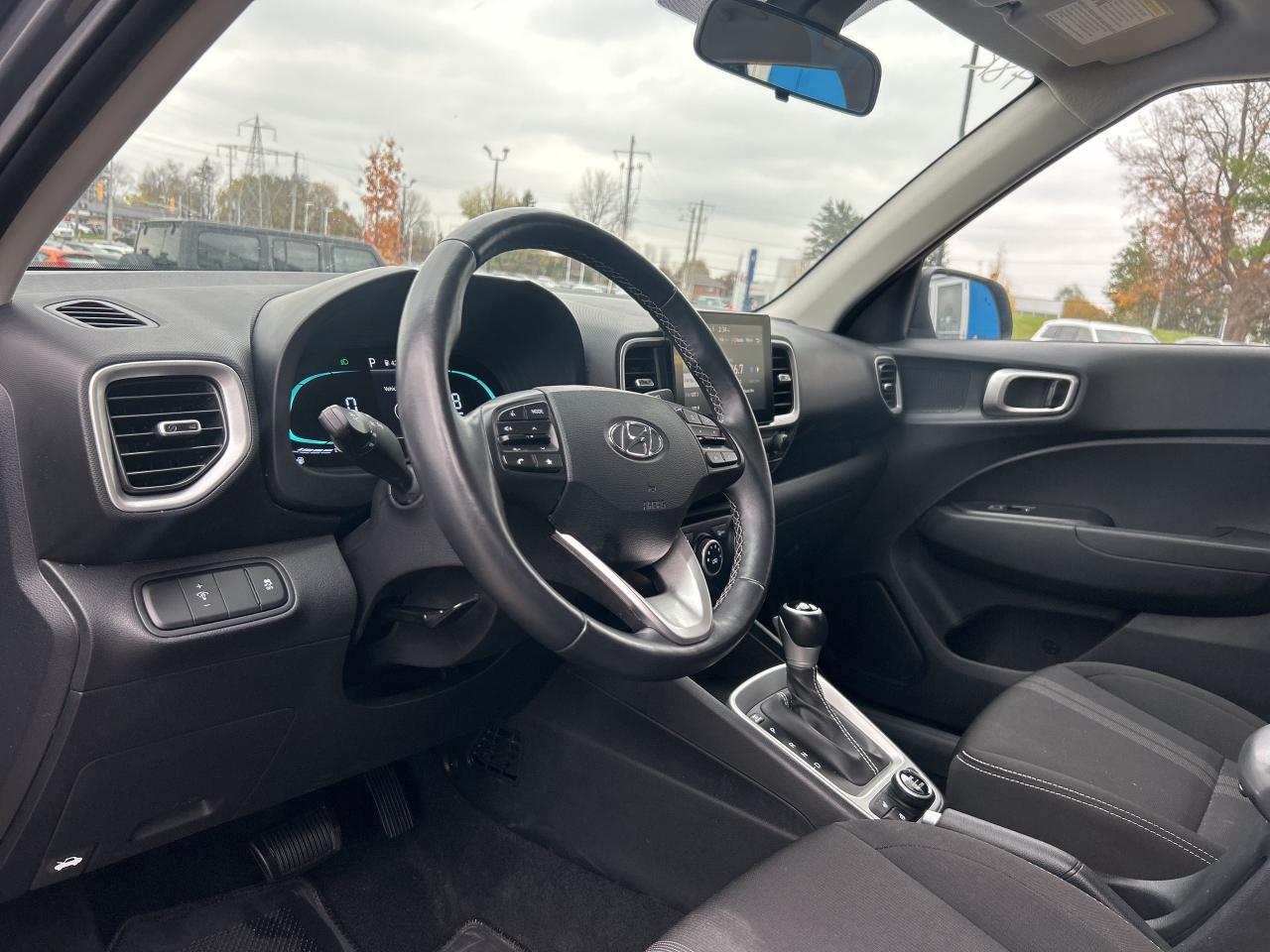 2023 Hyundai Venue Preferred   Factory Warranty   Clean Carfax Photo