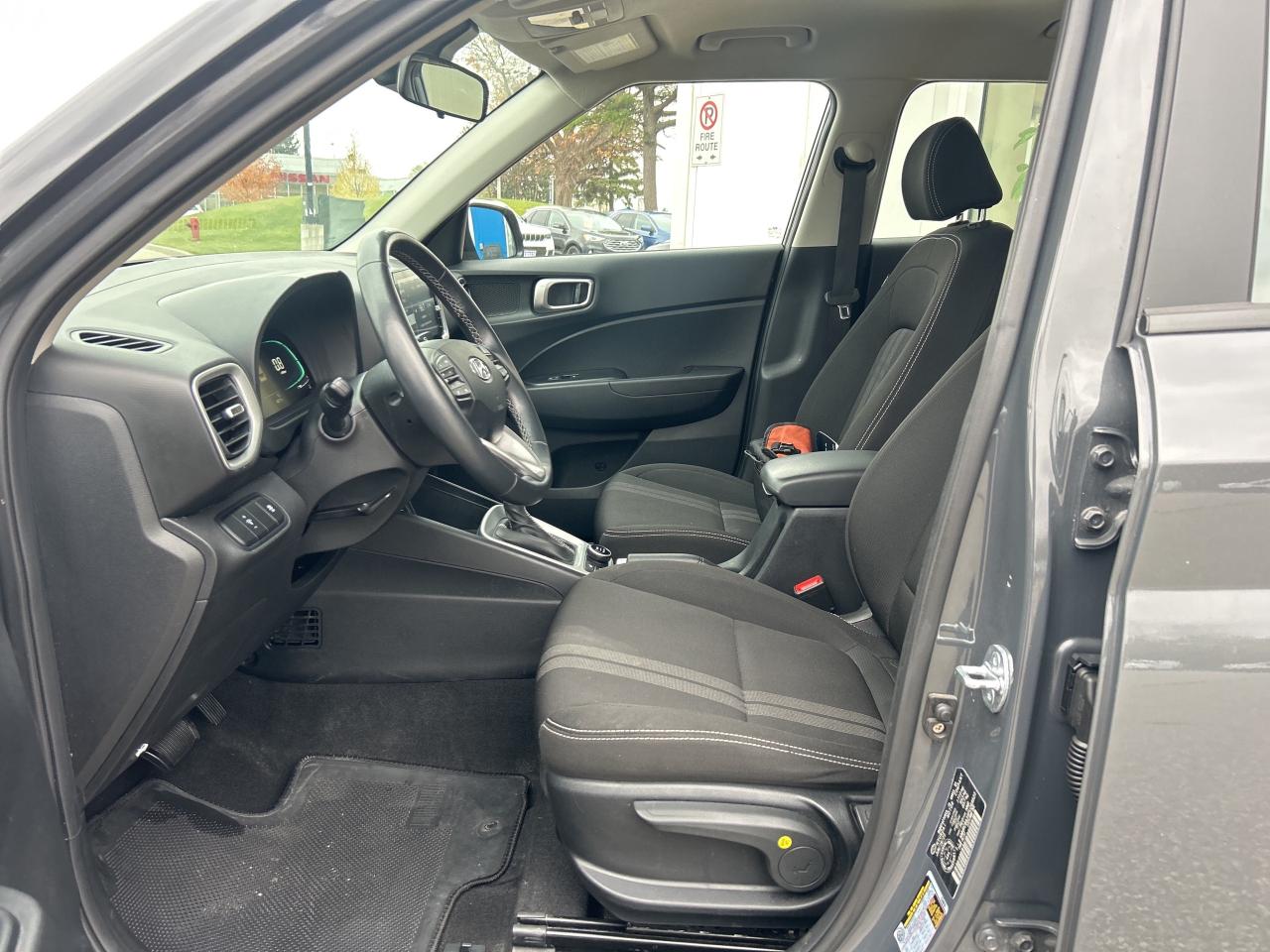 2023 Hyundai Venue Preferred   Factory Warranty   Clean Carfax Photo