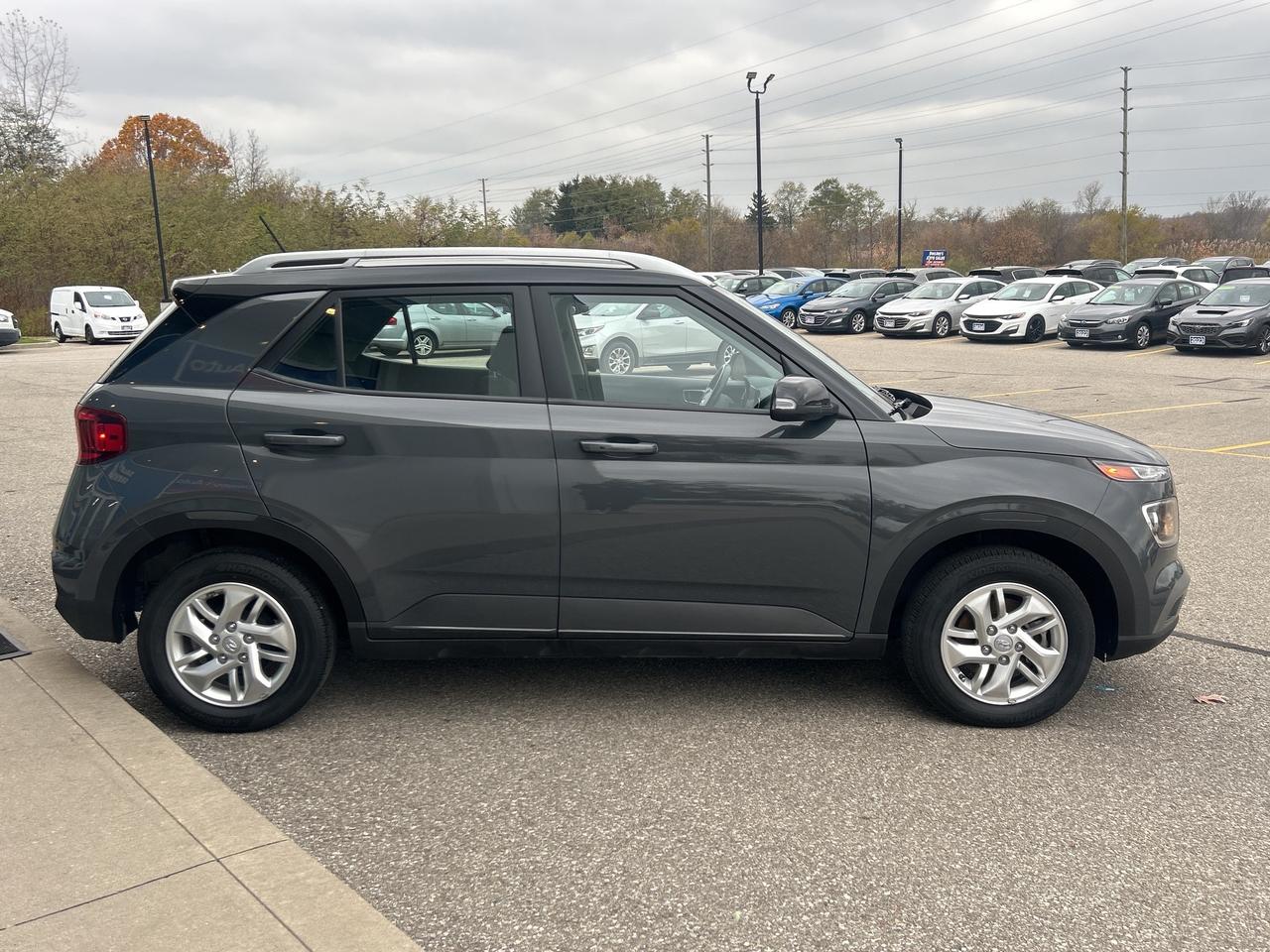 2023 Hyundai Venue Preferred   Factory Warranty   Clean Carfax Photo2