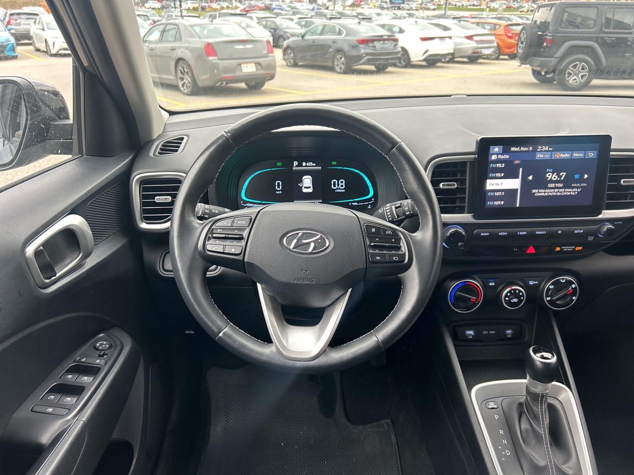 2023 Hyundai Venue Preferred   Factory Warranty   Clean Carfax Photo
