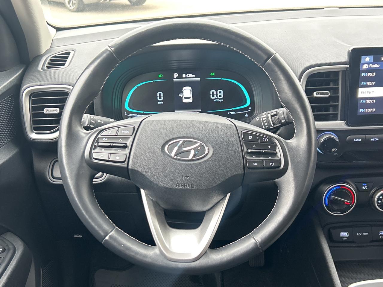 2023 Hyundai Venue Preferred   Factory Warranty   Clean Carfax Photo