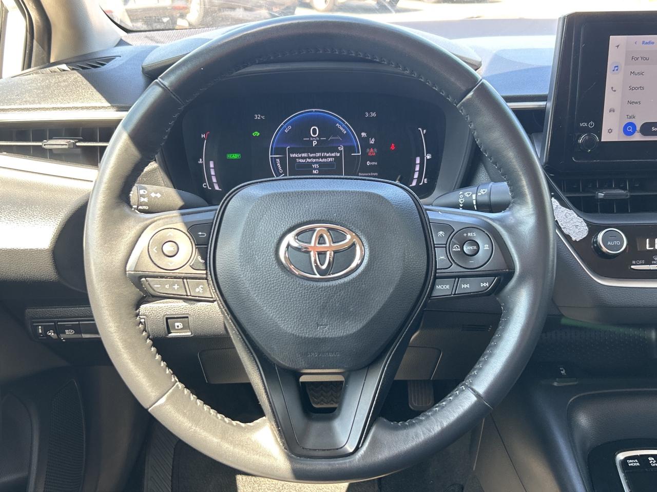 2023 Toyota Corolla Hybrid LE CVT   Clean Carfax Photo