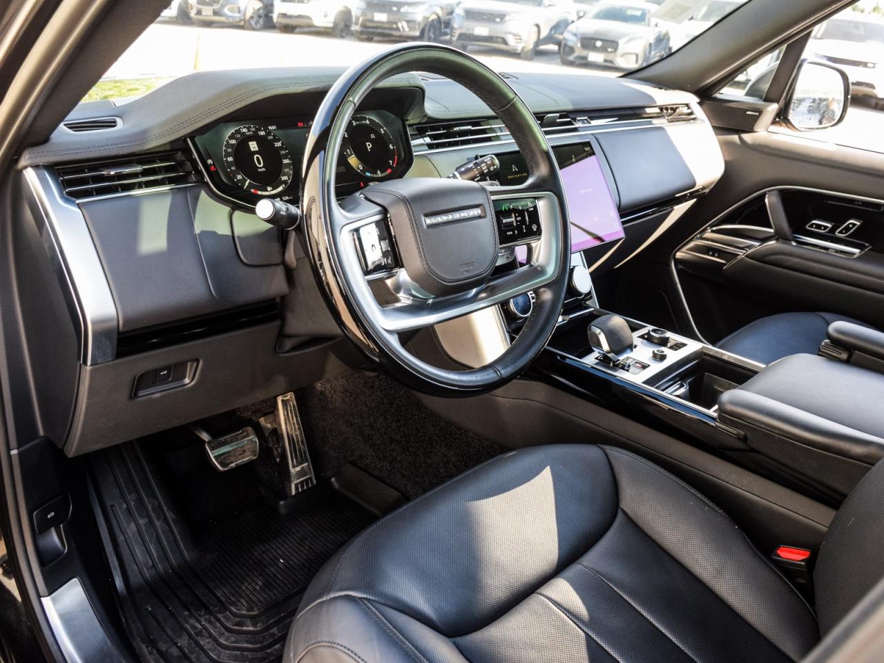 2023 Land Rover Range Rover LWB Photo