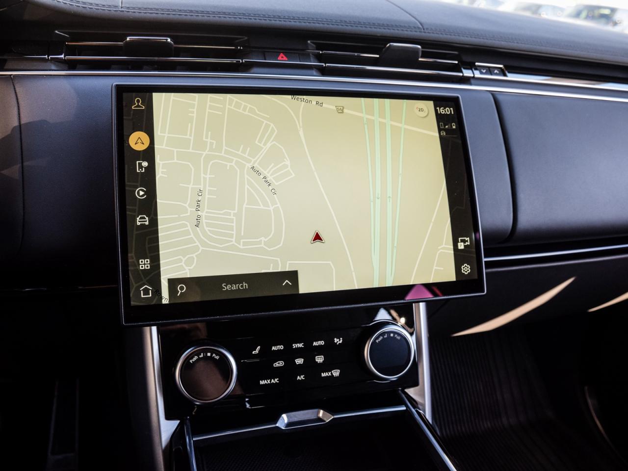 2023 Land Rover Range Rover LWB Photo