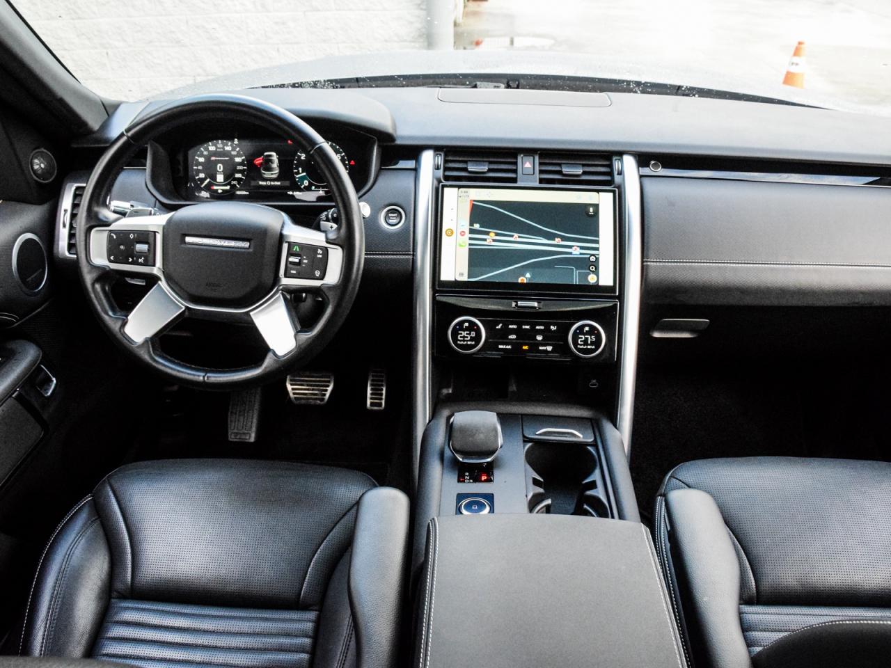 2022 Land Rover Discovery P300 R-Dynamic S Photo