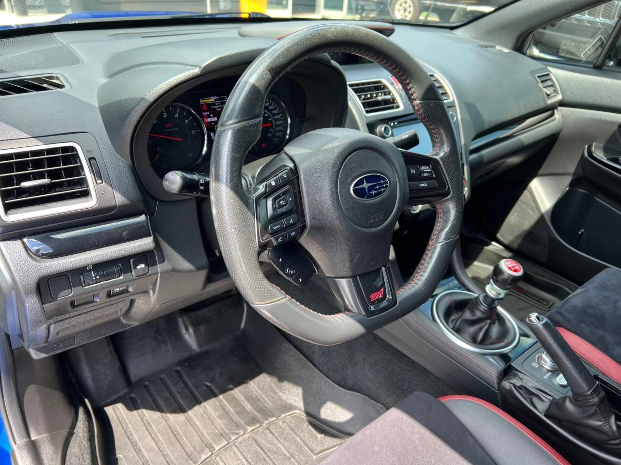2018 Subaru WRX STI Manual * LOW KM  / CAMERA / HEATED SEATS / ALL Photo