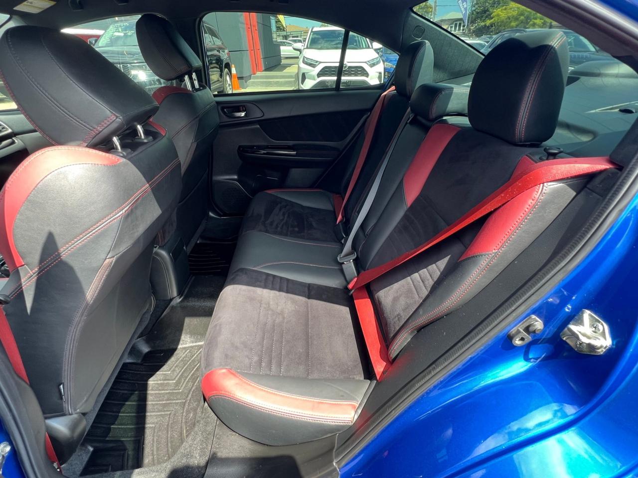 2018 Subaru WRX STI Manual * LOW KM  / CAMERA / HEATED SEATS / ALL Photo